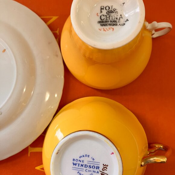 Vintage Tea for Two Hamper Set -Teapot, Teacups & Saucers, Cream & Sugar, Plates - Picture 8 of 11